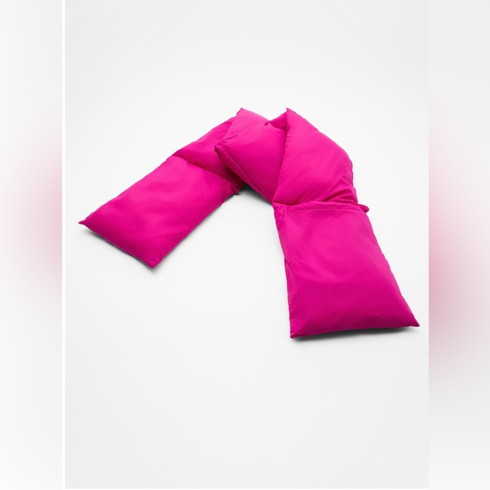 Zara Pink QUILTED SCARF - Picture 2 of 6